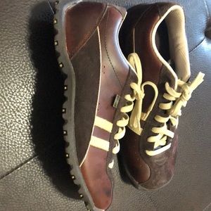 Women's Skechers Size 8.5. Gently used.